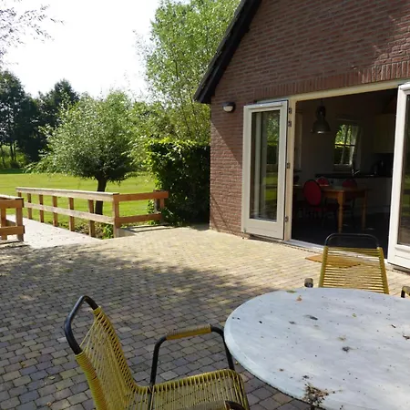 De Knotwilg Holiday home *