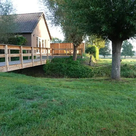 Holiday home De Knotwilg